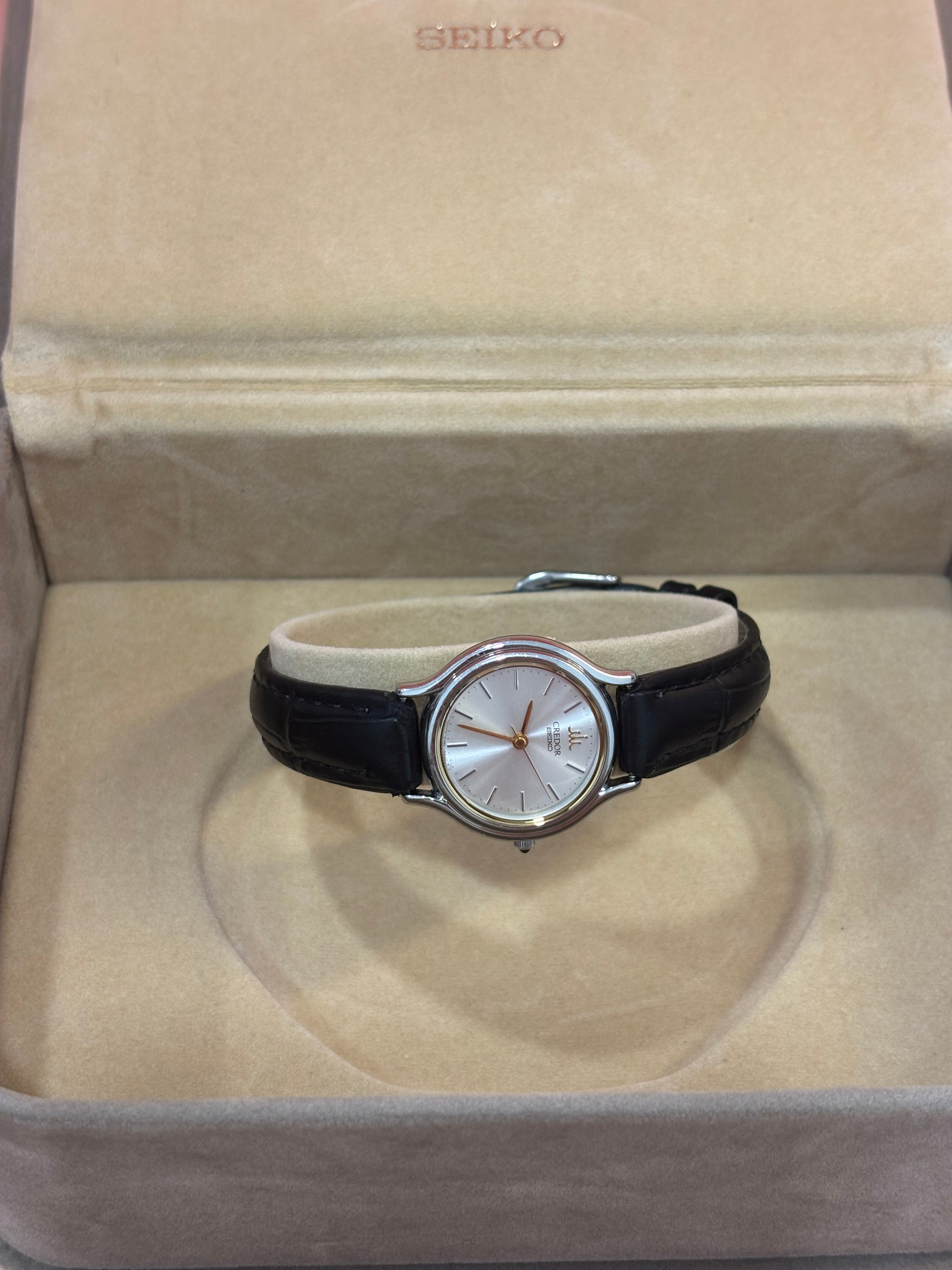 CREDOR 4J81-0A40 Lady — Silver — Circa. 1990s