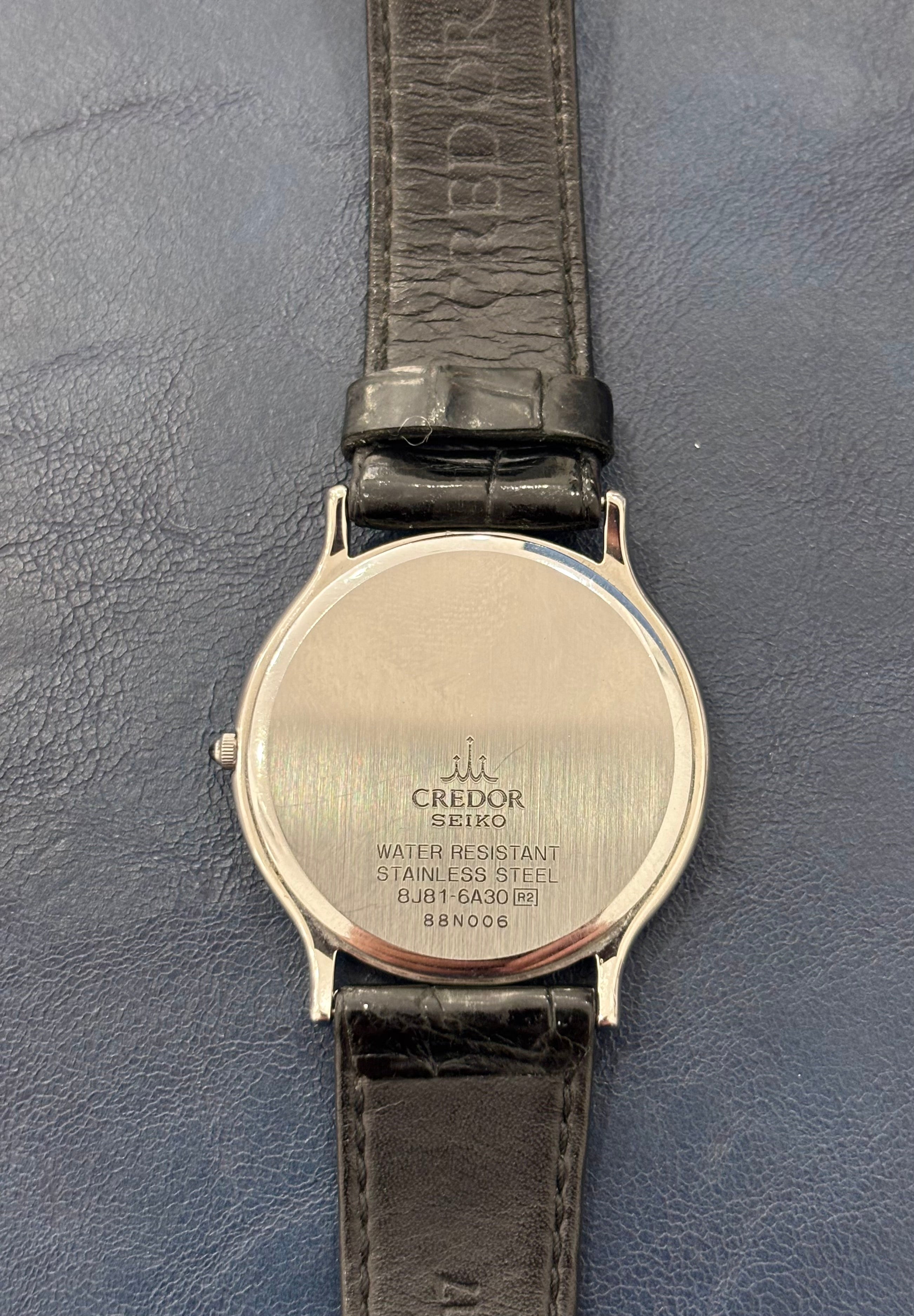 CREDOR 8J81-6A30 Men — Silver Dial — Circa. 1990s