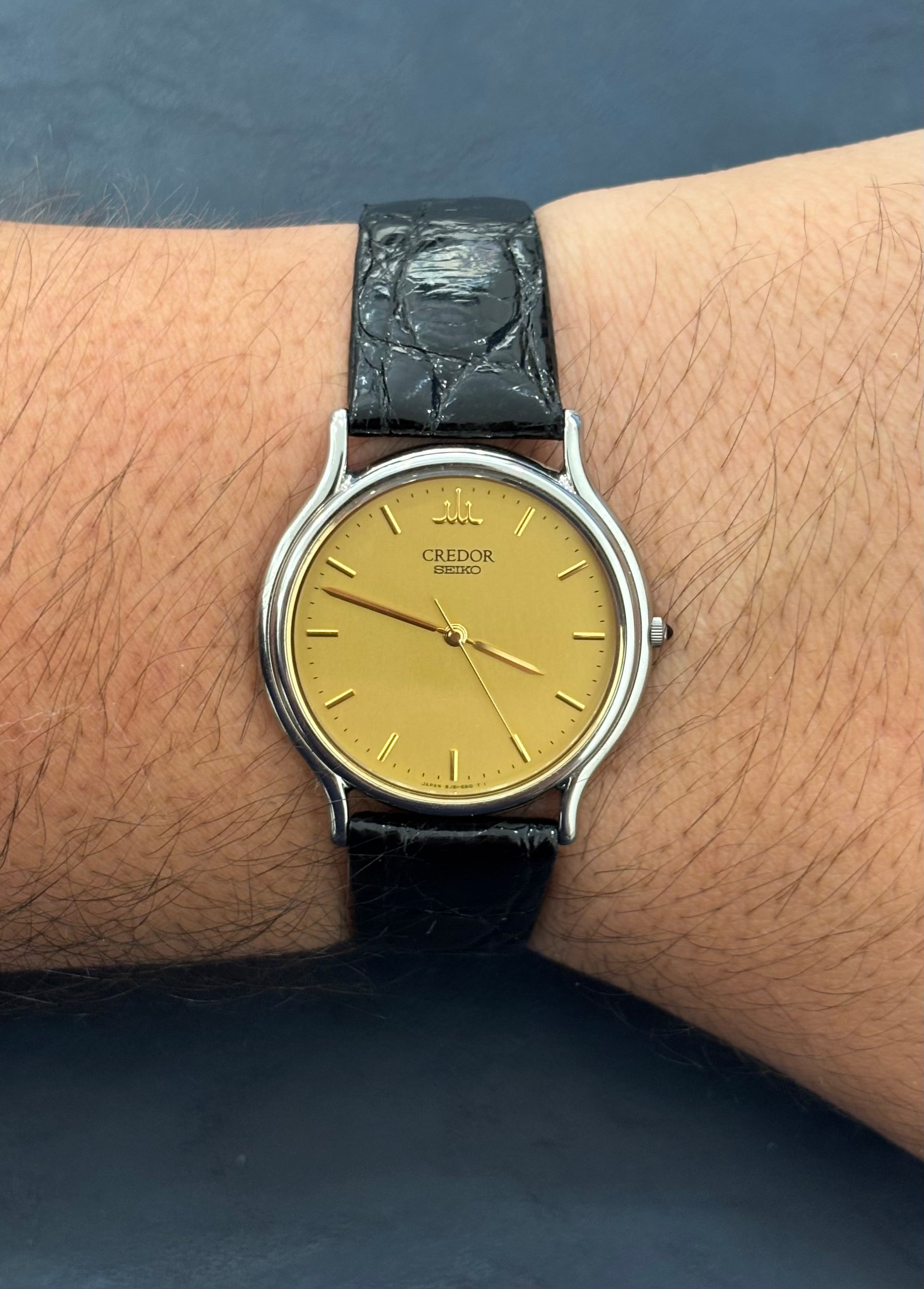 CREDOR 8J81-6A30 — Gold Dial — Japanese Vintage Luxury — Circa. 1990s