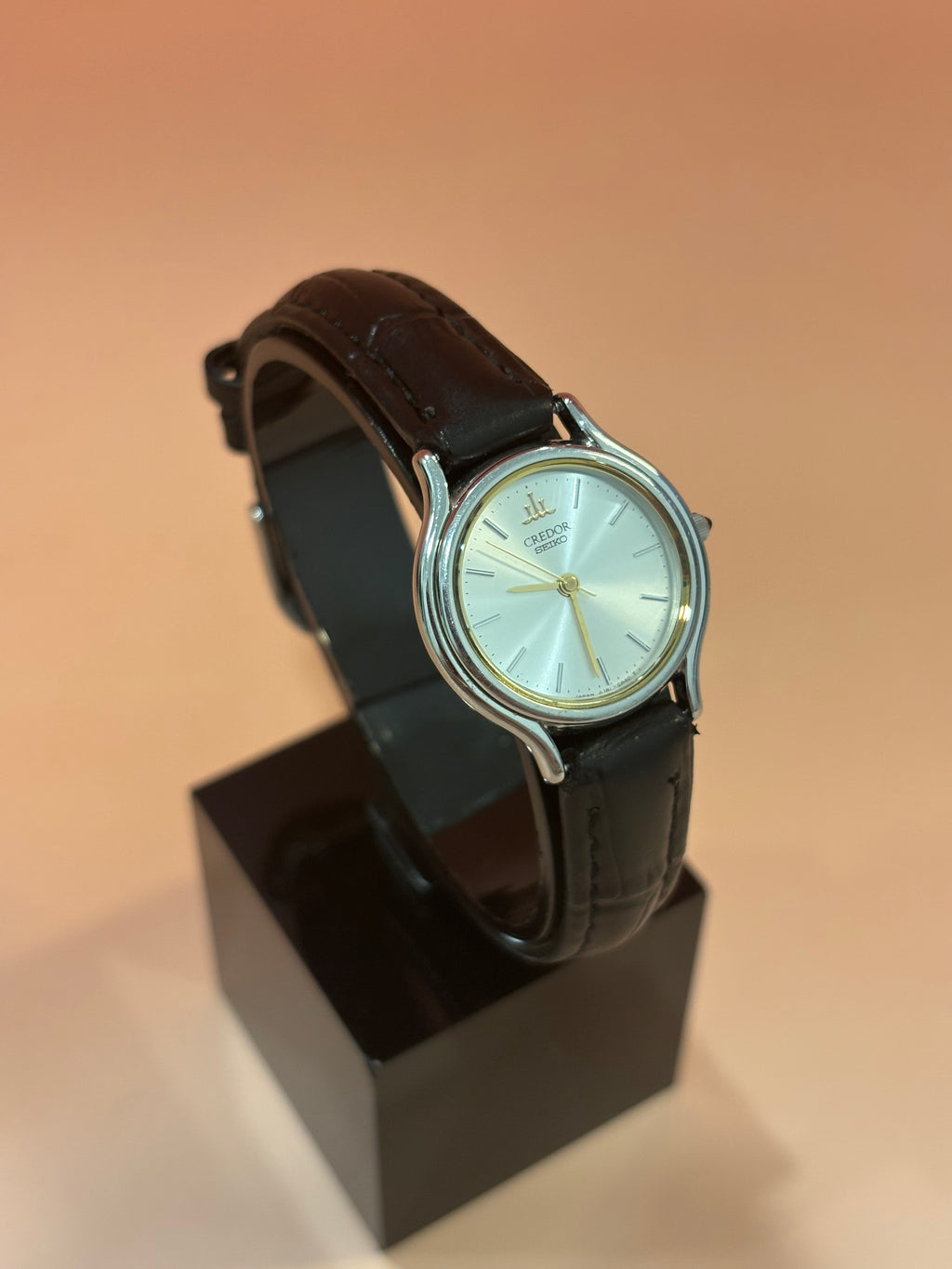 CREDOR 4J81-0A40 Lady — Silver — Circa. 1990s